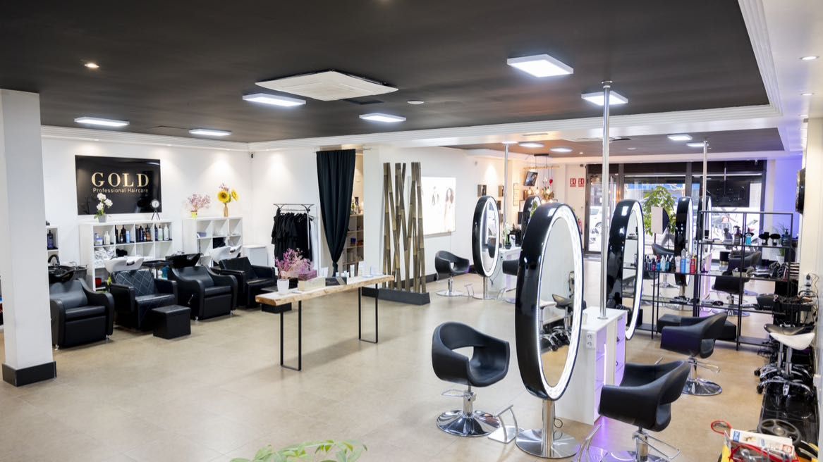 Interior del salón Ana García Hairdresser en Mahón